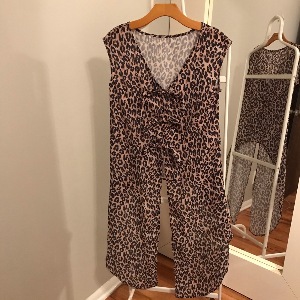 HiLo Blouse • animal print